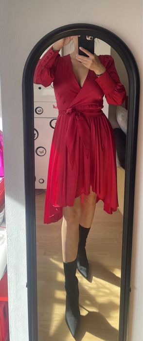 Rochita Poema,rosie din satin