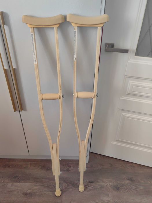 Костыли в хорошем состоянии