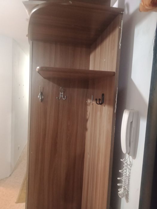 Продам шкаф для прихожей