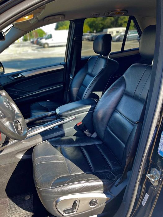 Mercedes-Benz ML 350 4MATIC | РЕАЛНИ КМ | LED ФАРОВЕ | 21