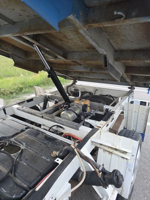 Camioneta basculanta Daewoo Fso papuc iveco