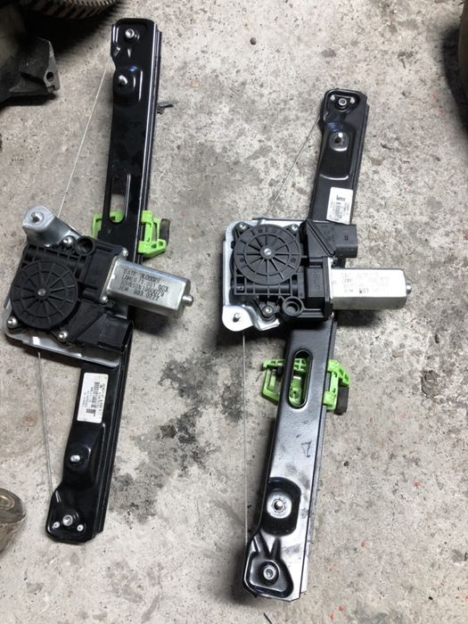 Macara spate bmw e90 e91 stanga dreapta