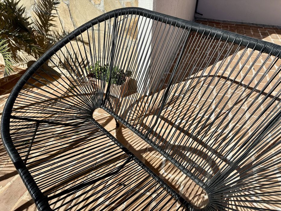 Продавам градински диван