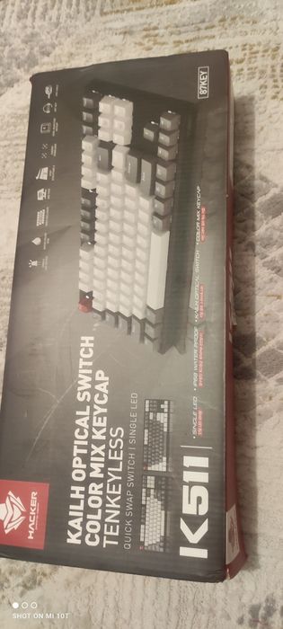 Продам клавиатуру