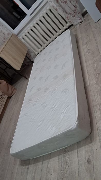 Матрас детский в хорошем состояние