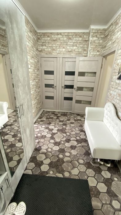 Продам 2 х ком кв в рабочем посёлке.