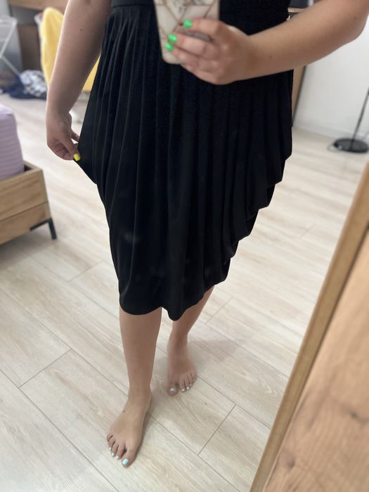 Вечернее платье на бретельках