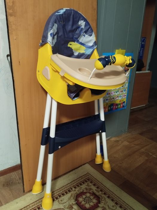 Столик для кормления.