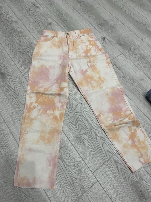 Дамски дънки и панталони