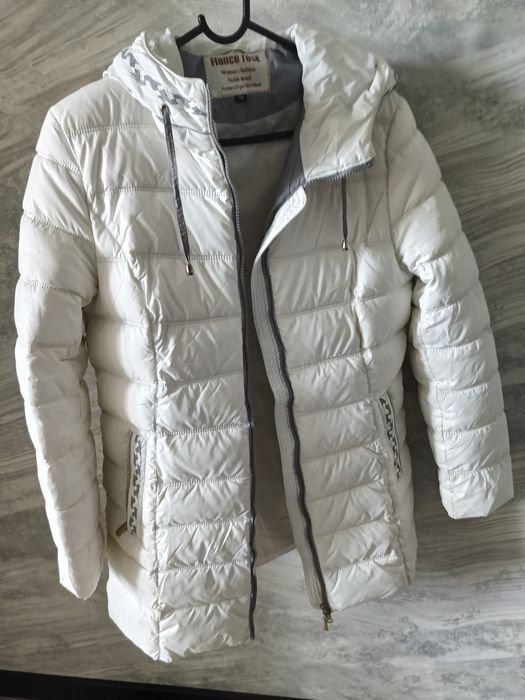 Продам куртки,пальто, шубу.