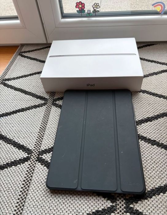 Ipad generatia 9,cu  garanție  până în oct 2026