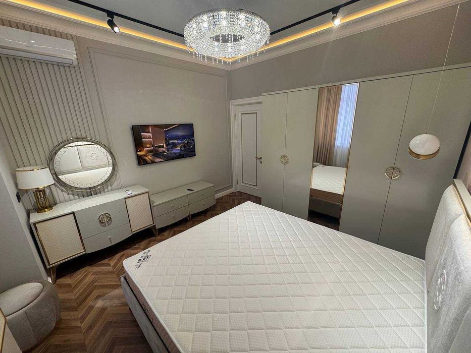 Жк Parisien-Сдается новая Двухъярусная квартира в центре города!