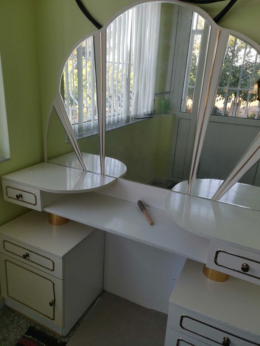 Тоалетка за уют и настроение