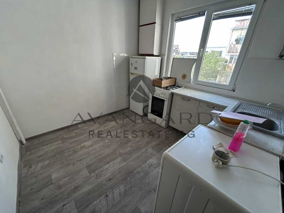 Продава се Двустаен апартамент в Пловдив, Кючук Париж - 58 кв.м за 1759 €/кв.м - Снимка #1