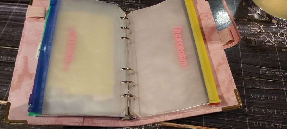 Финансов планер с 6 джоба.намален на 30лв
40лв.