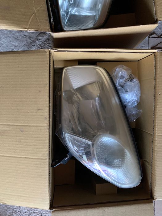 Тойота рав4 фарове