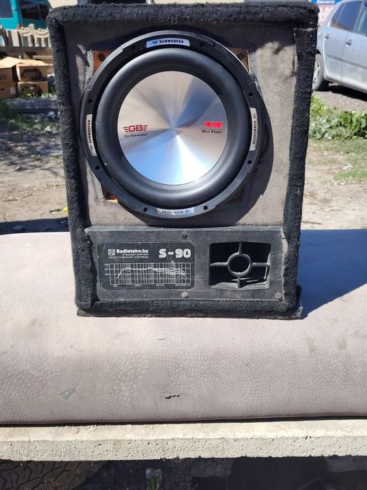 Продам саббуфер 10ка