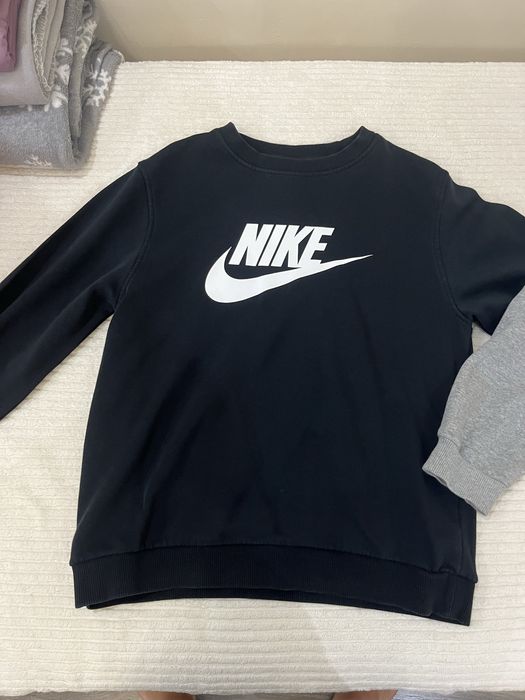 Черна и Сива блуза NIKE