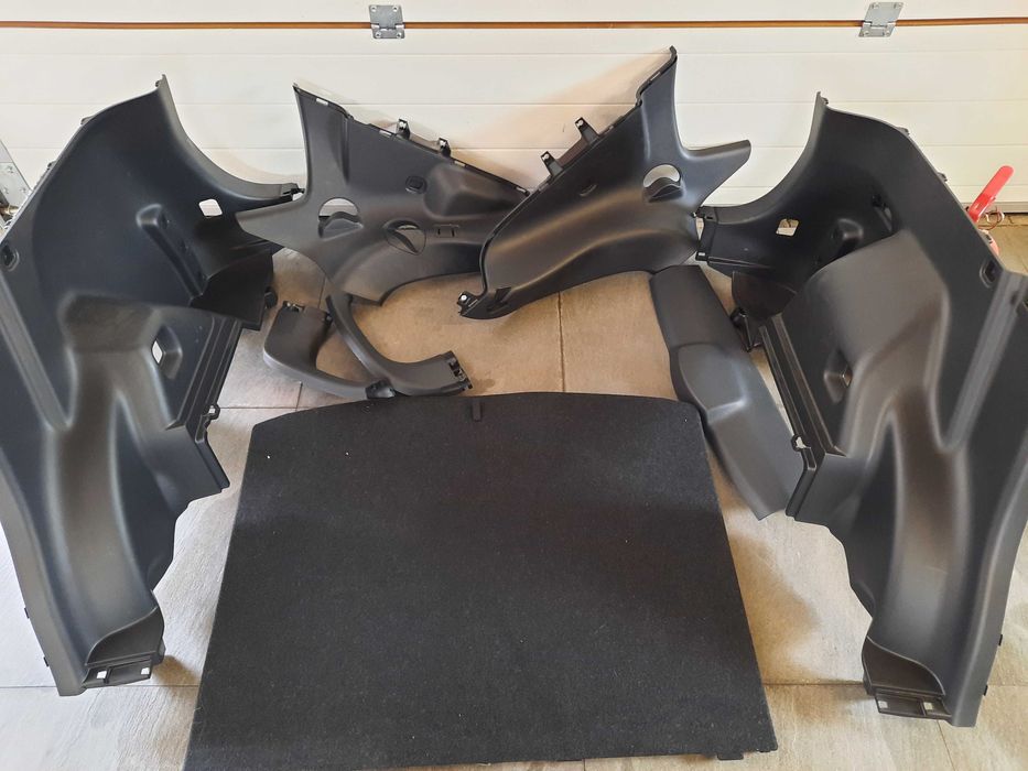 Vand intaritura bara spate, alte piese de  Mitsubishi Eclipse Cross