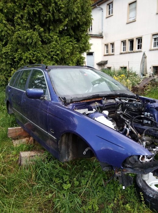 BMW 530 D на части