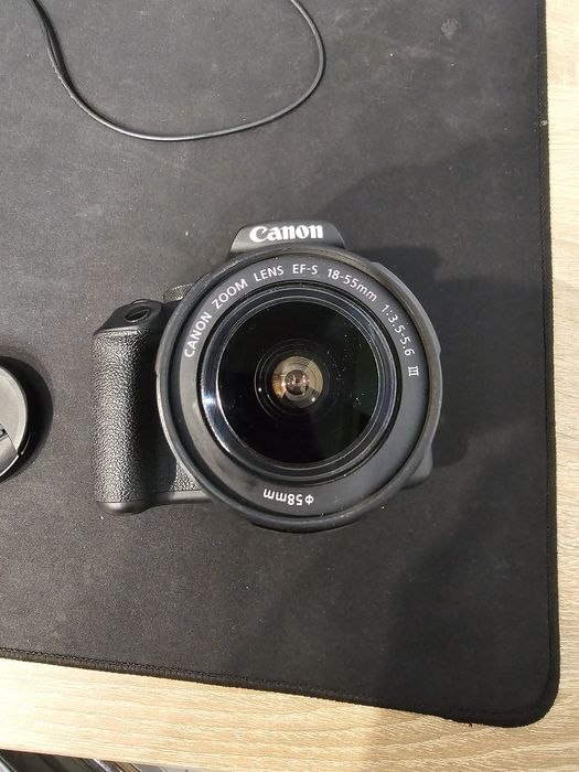 Фотоаппарат Canon eos 2000d