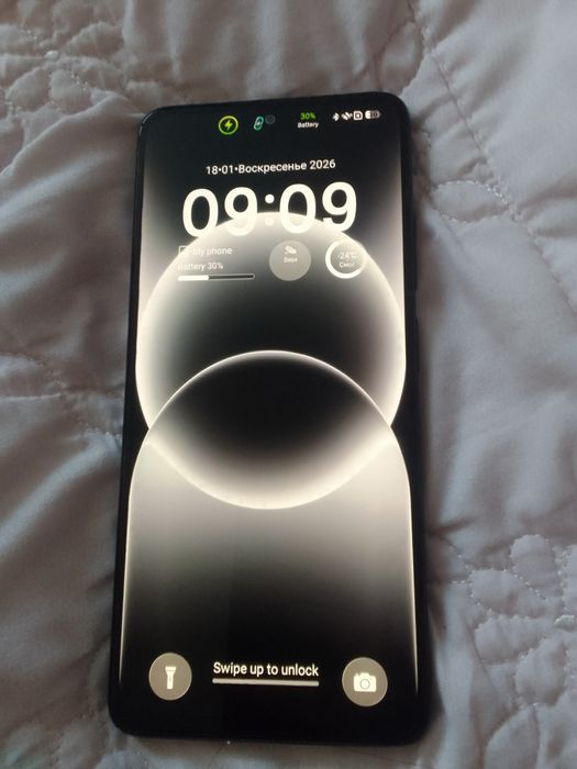 Продам телефон .