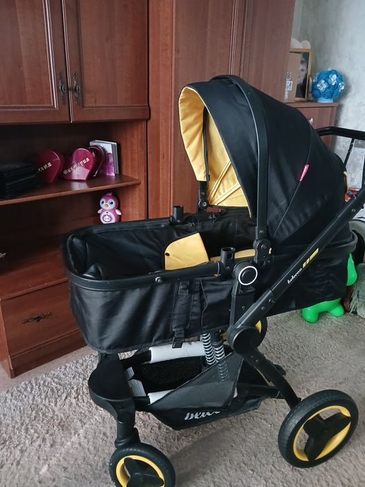 Продам детскую коляску