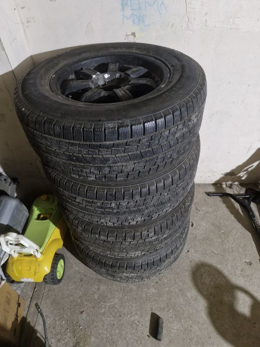Зимние шины с дисками 17