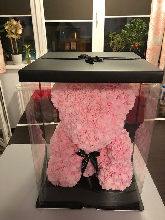 Ursulet pentru copii din trandafiri