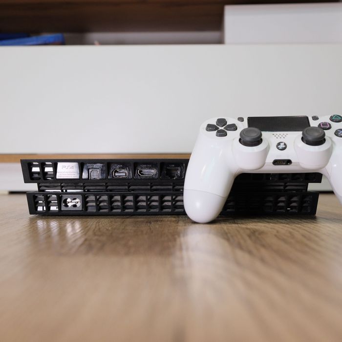 Sony Play Station 4 (500 Гб) + 1 контроллер + 6 игр | PS4