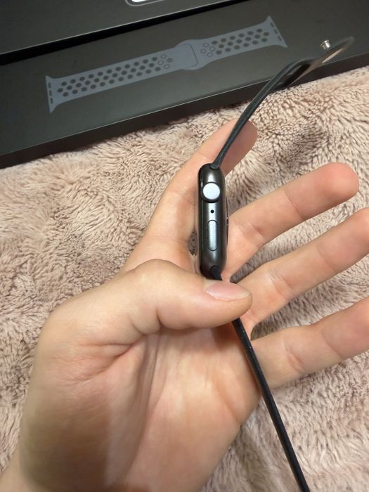 Смарт Часовник Apple Watch SE