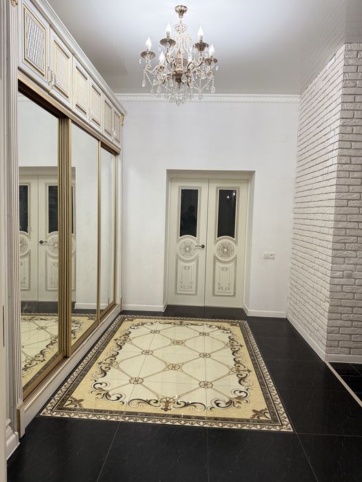 Продается частный дом, мкр. Нуртас, полностью с мебелью