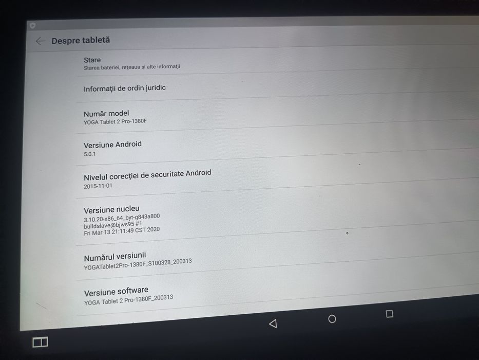 Tabletă Lenovo cu proiector