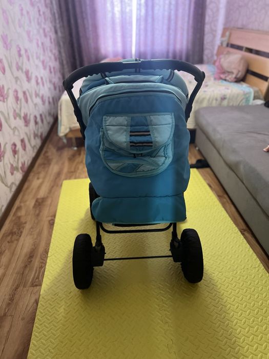 Пролам коляску голубого цвета