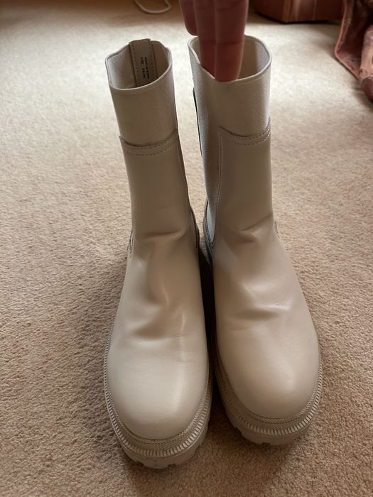 Дамси боти естествена кожа Reserved