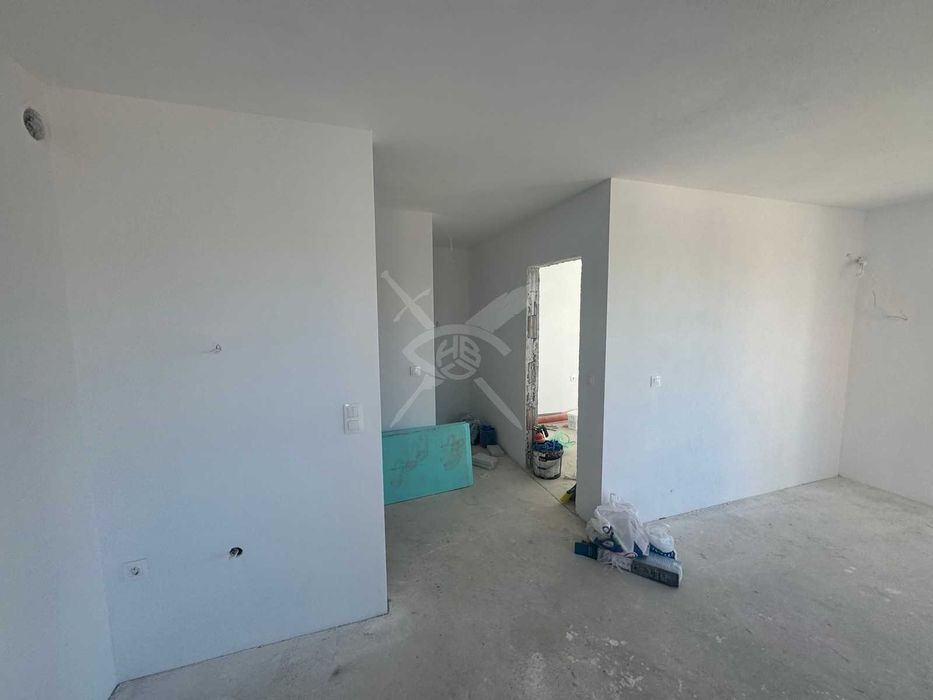 Продава се Двустаен апартамент в Созопол - 65 кв.м за 1400 €/кв.м - Снимка #3