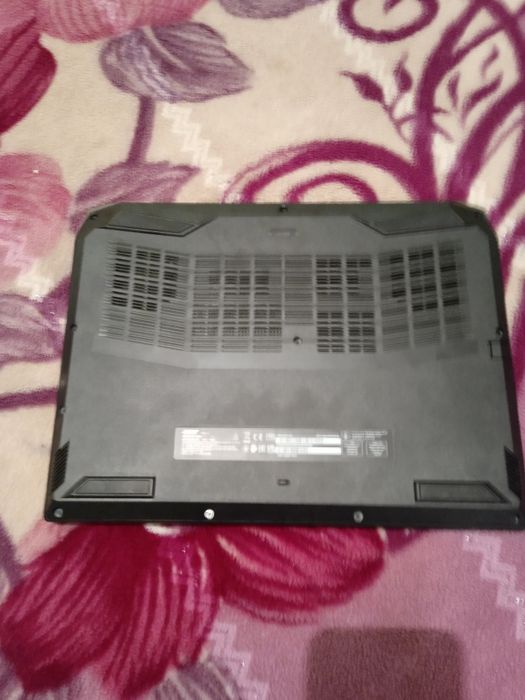 Aser nitro 5 почти новый