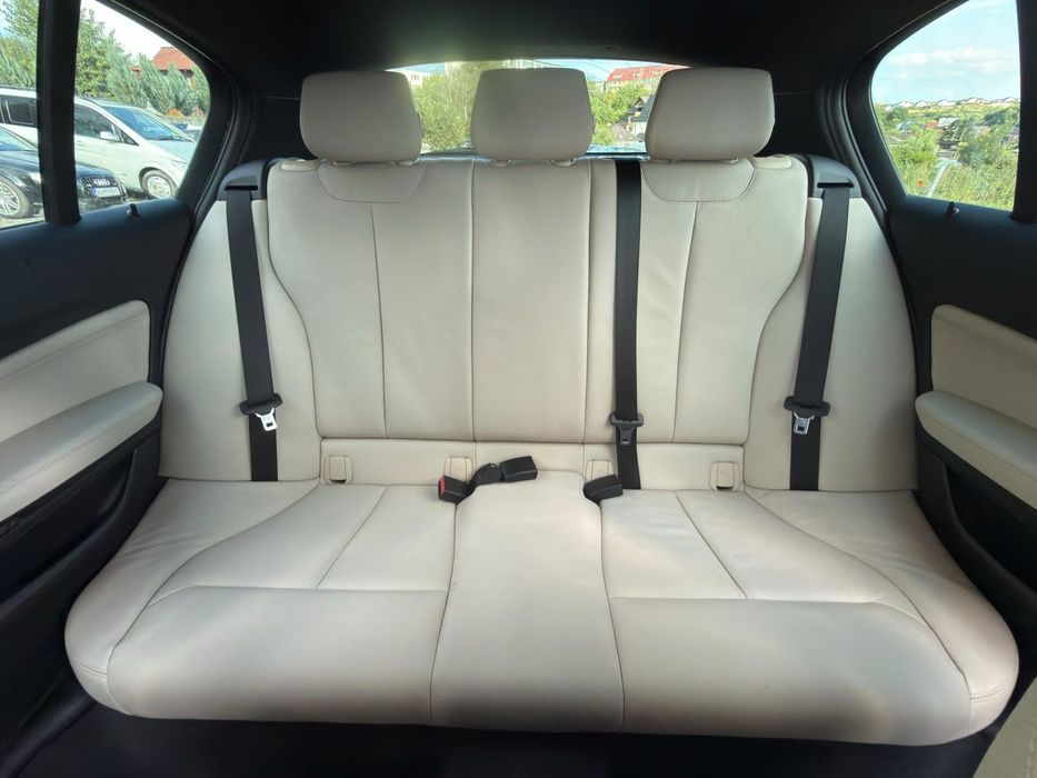 BMW Seria 1 M-Paket,Faruri Led,Navigatie,KeylessEntry/GO,Jante M18',Memorii,Piele