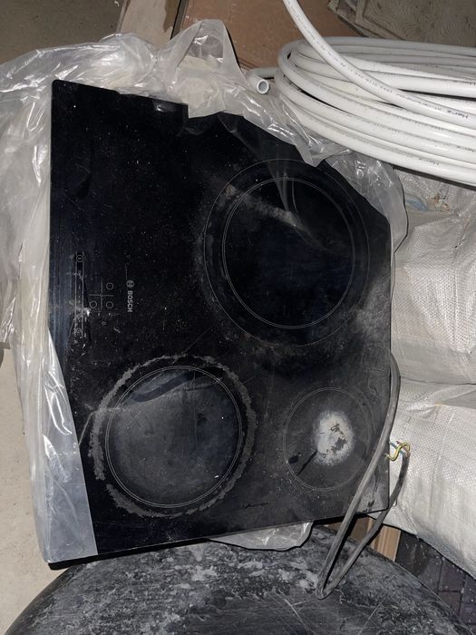 Варочная панель Bosch PKF375N14E