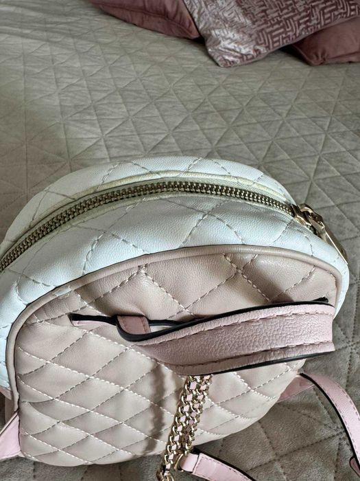 Раничка многоцветна Guess