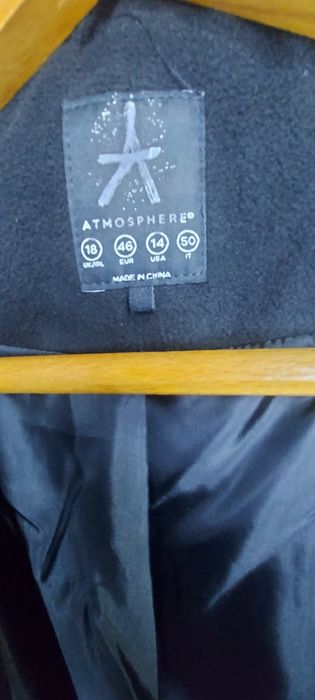 Черно дамско вталено палто