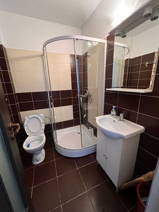 Închiriez apartament cu o camera,mansarda,zona Dancu Iasi
