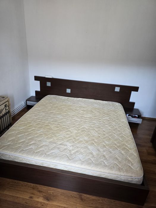 Vand mobila dormitor