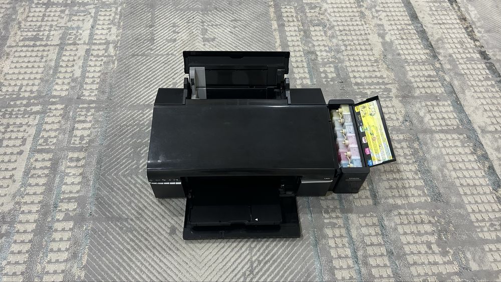Фотопринтер EPSON L805