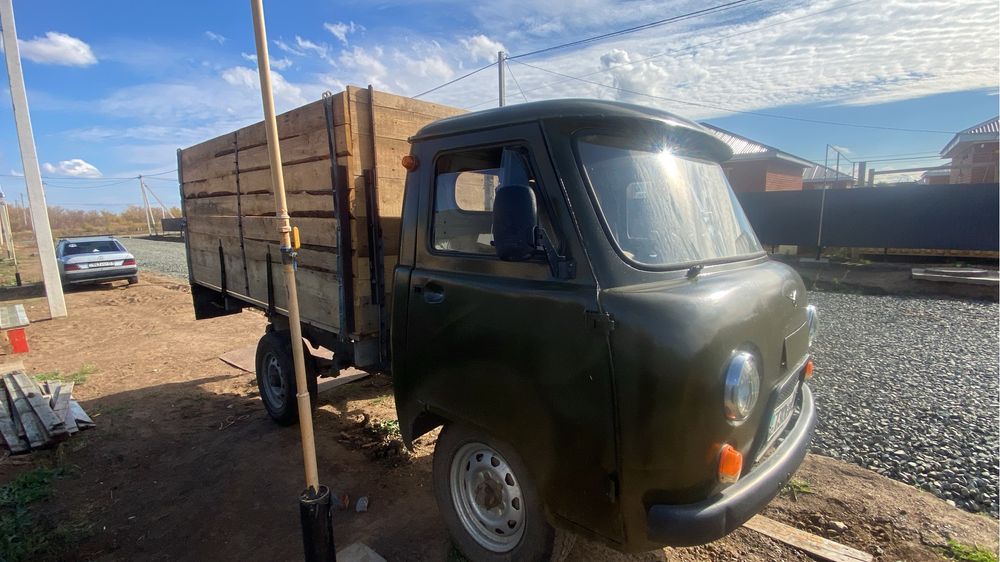 Продам машину уаз срочно