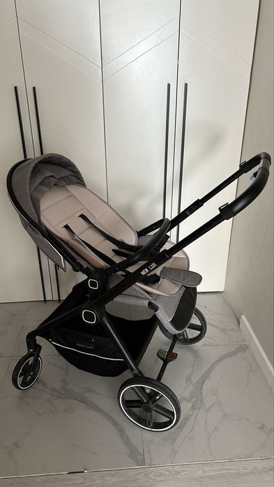 Продам коляску New Lux Z1