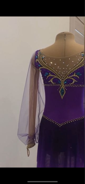 Продам платье для фигурного катания