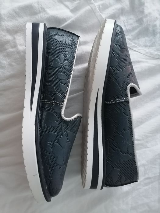 Дамски обувки от естествена кожа