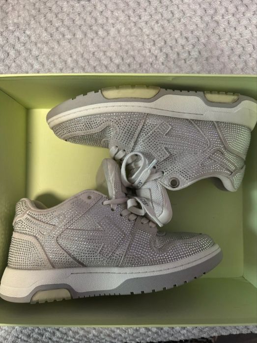 off white out of office cu pietre