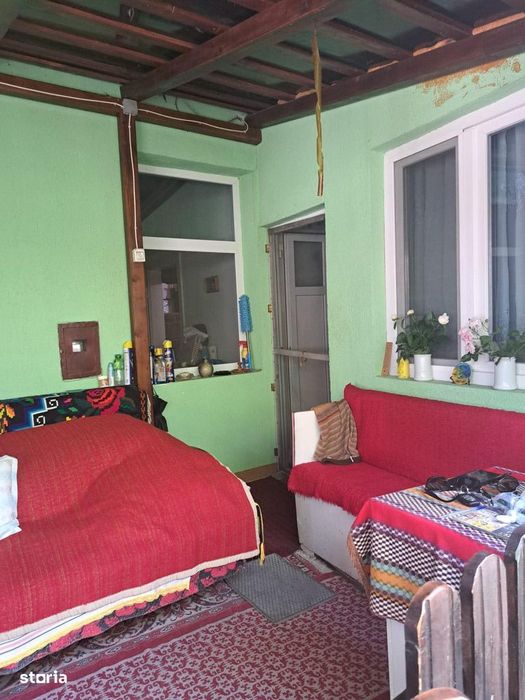 URGENT ! Casa 2 camere pe un nivel , Str. Basarabia , 78.800 euro neg.